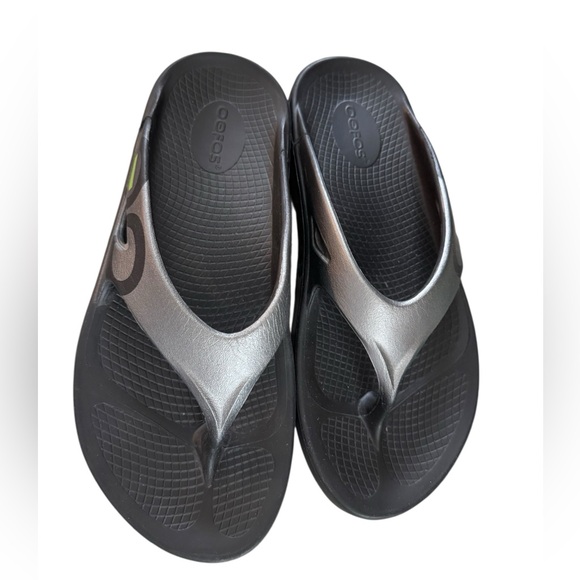 OOFOS original Sport Sandals - Picture 3 of 9